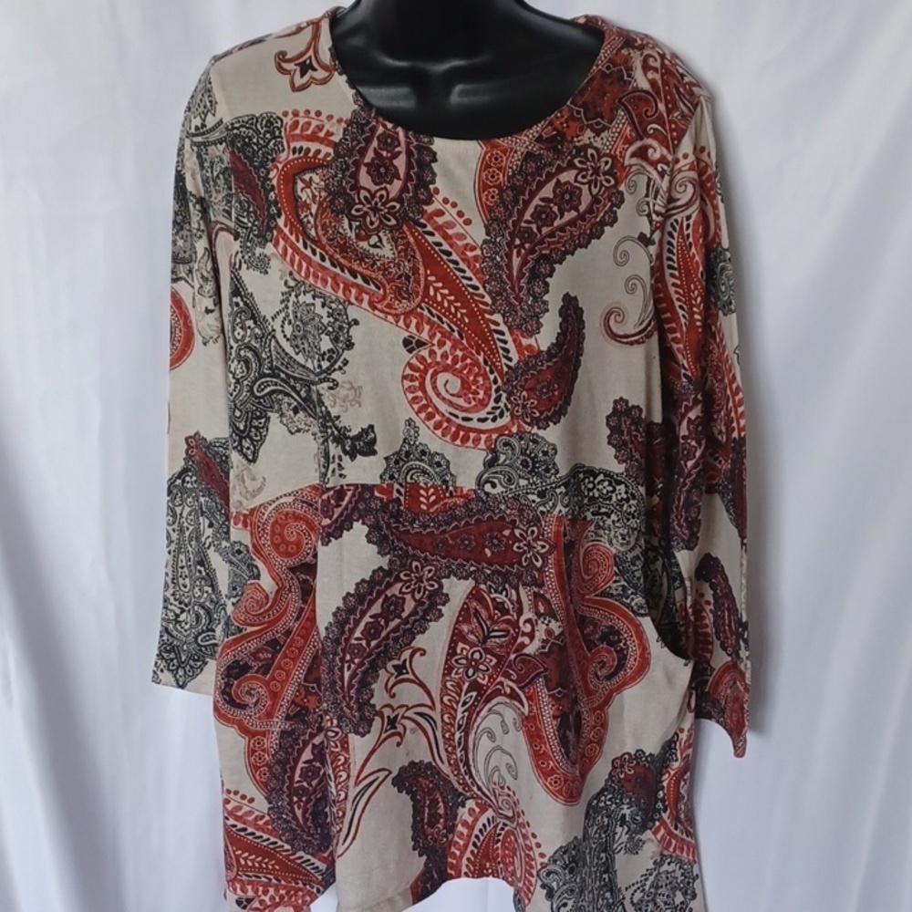 Chico’s Cream & Redish Paisley Pattern Tunic With Pockets- Size 2 (U.S. Large )